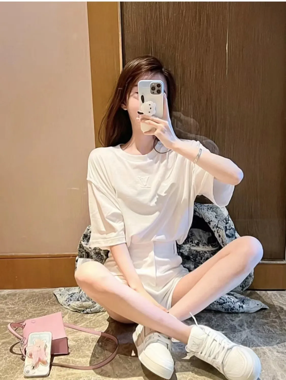 Louis Vuitton/Louis Vuitton three-dimensional embossed logo short sleeves